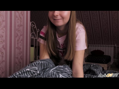 ❤️ Nitsentsitra lalina ny BFF-ny i Blondie ary niditra tao am-bavany Fomba vetaveta mahafinaritra aminay ❤
